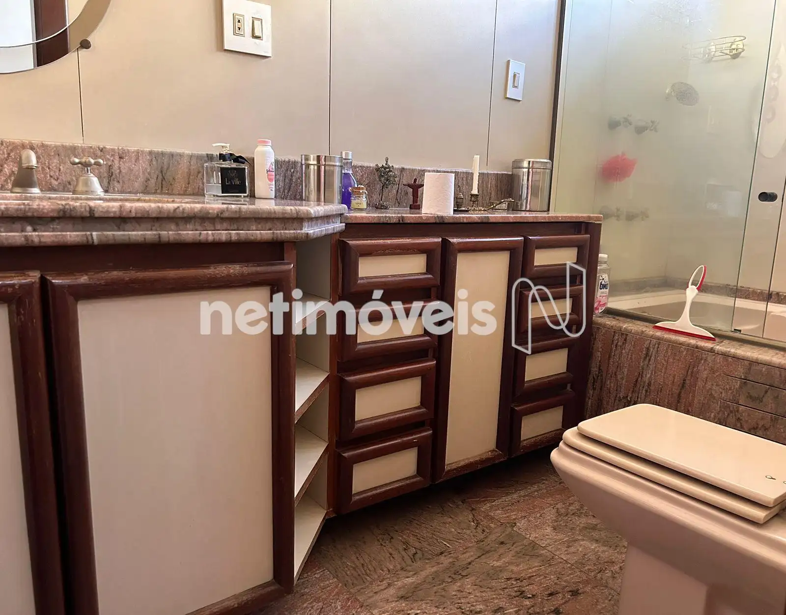 Banheiro com Hidromassagem outro ângulo