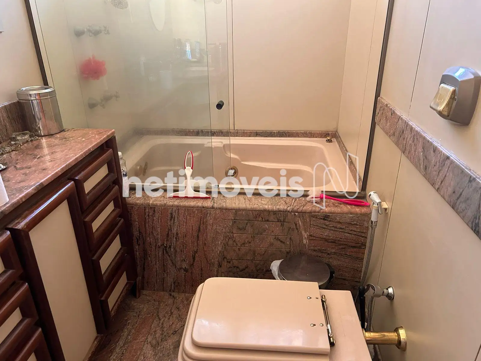 Banheiro com hidromassagem