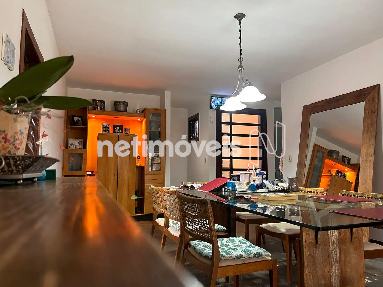 Sala de jantar outro angulo