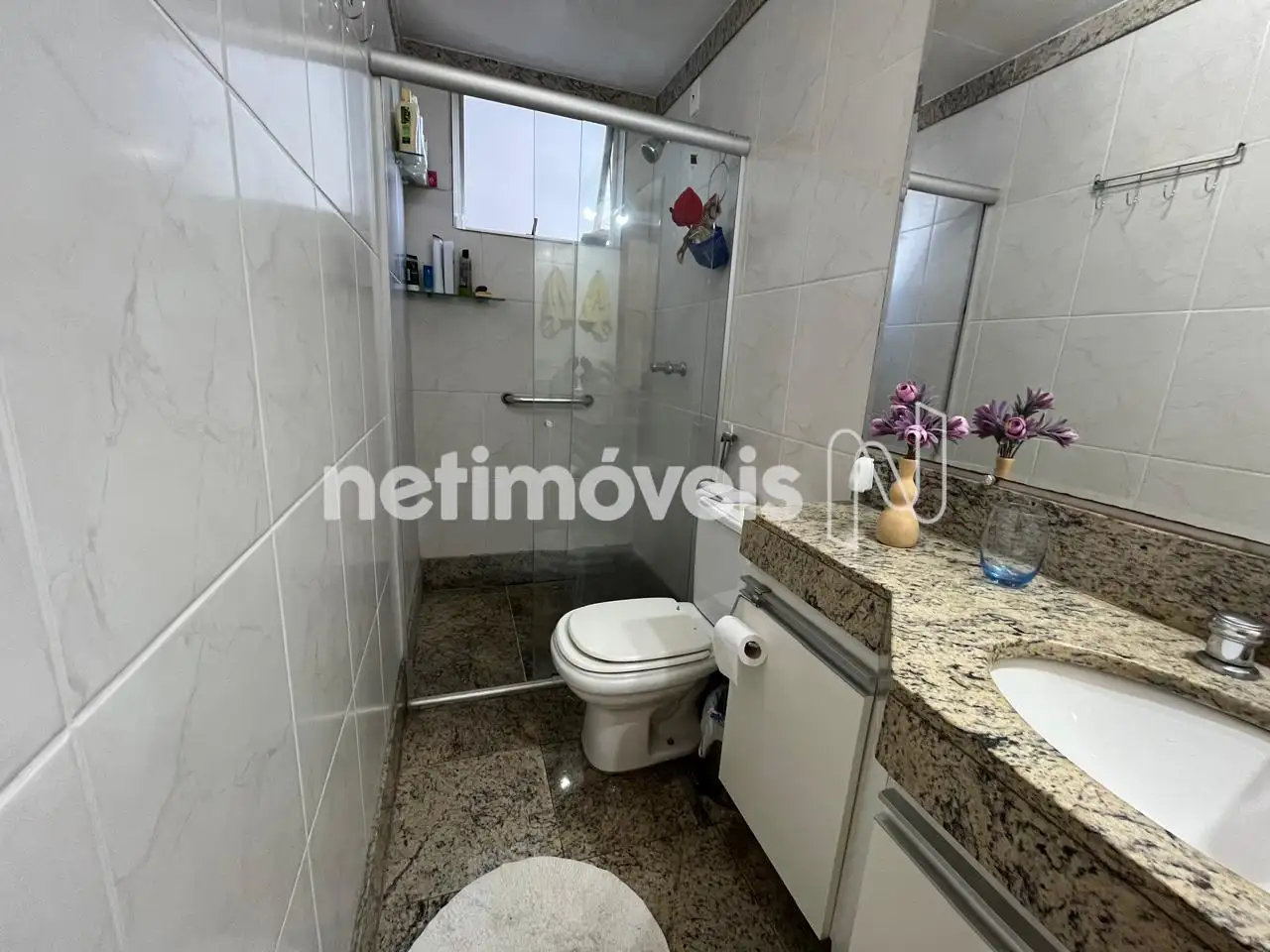 banho suite, outro angulo