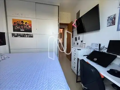 quarto 2 outro angulo