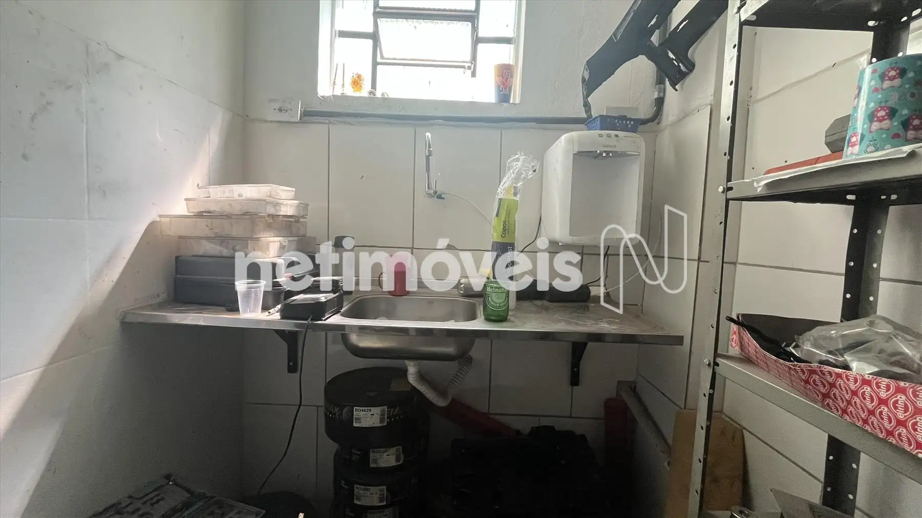 Cozinha de apoio ao escritório