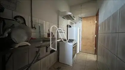 Cozinha vista pela parte dos fundos 