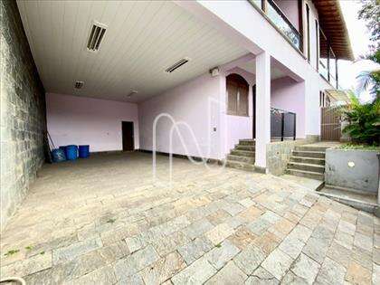 Garagem, entrada principal 