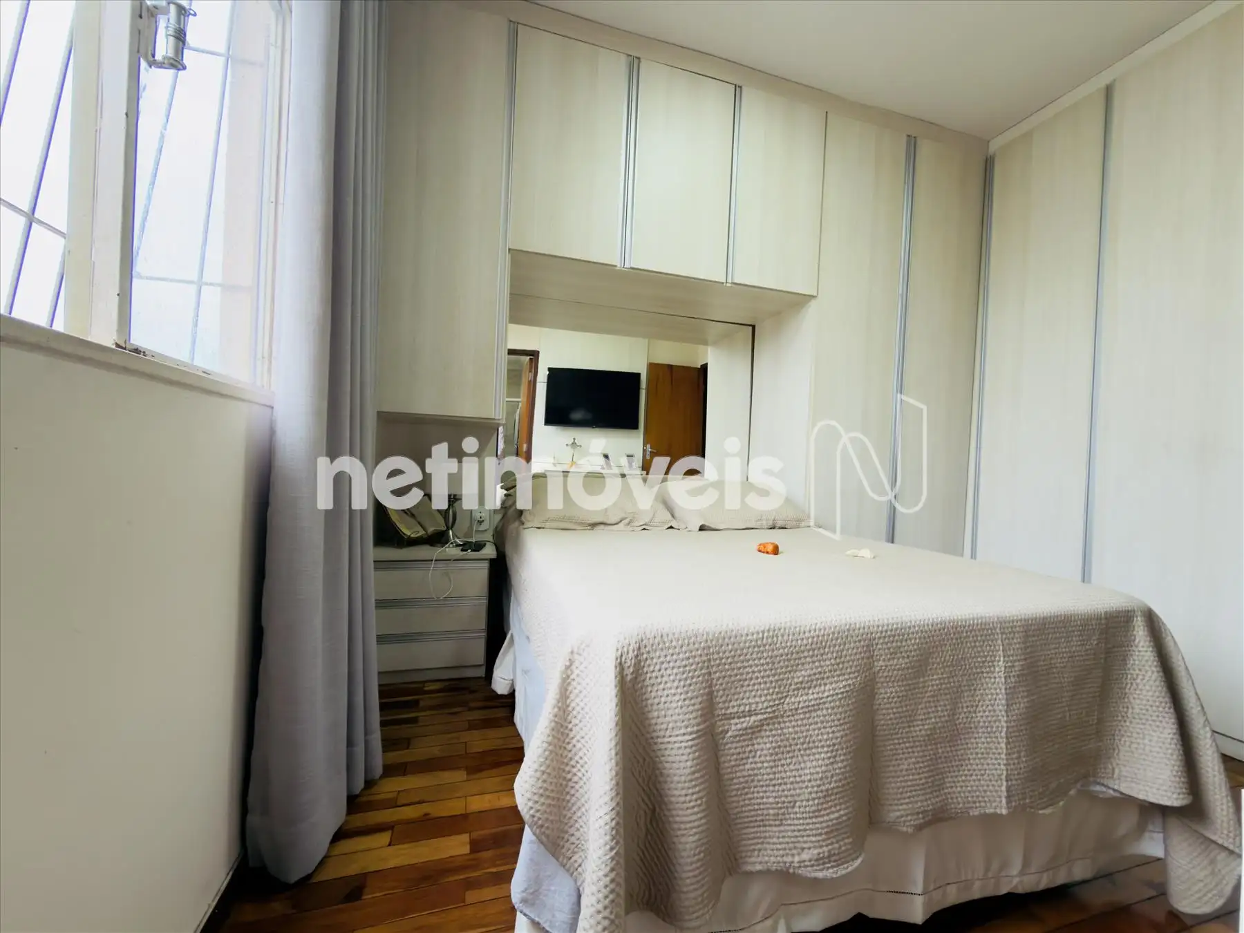 Quarto casal, outro ângulo