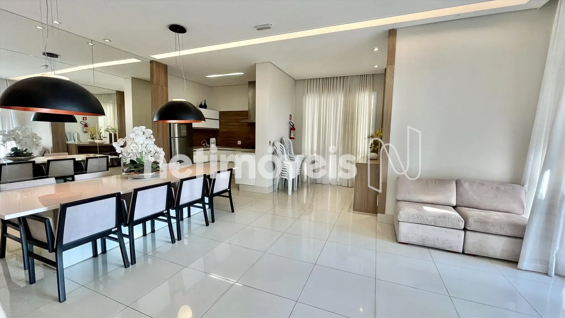 Espaço gourmet mobiliado