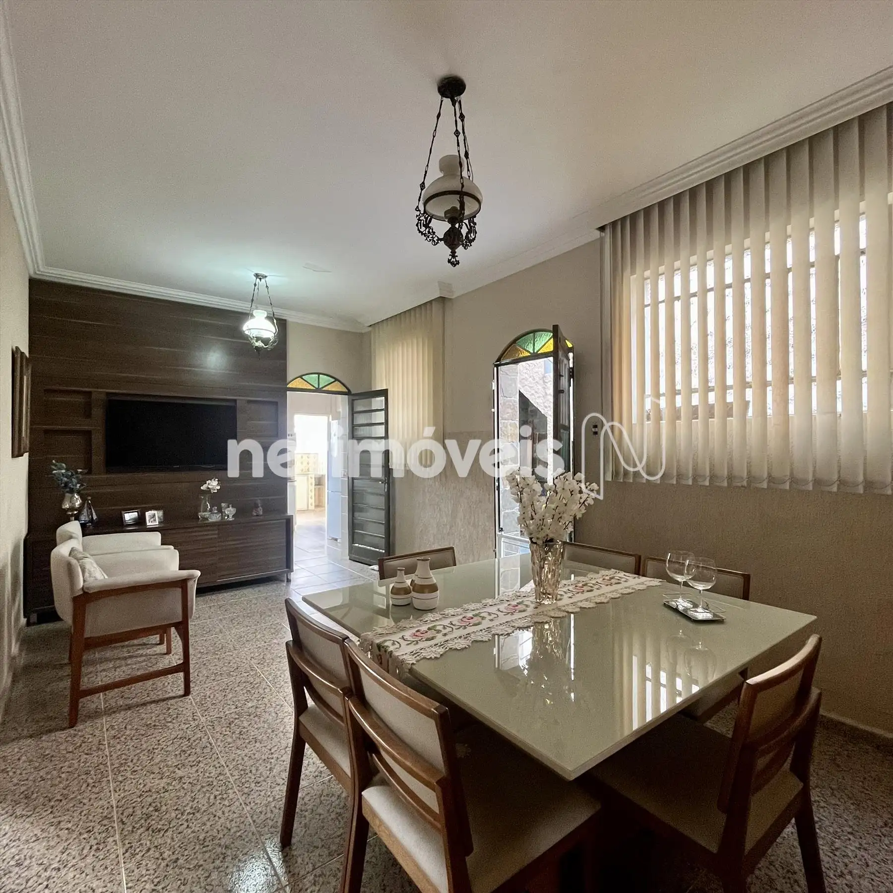 Sala de jantar e sala de tv
