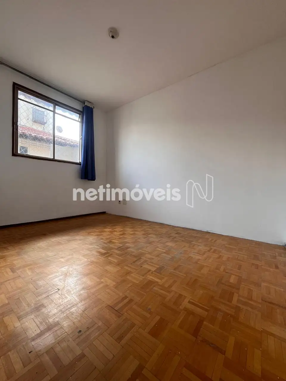 quarto 1 outro angulo