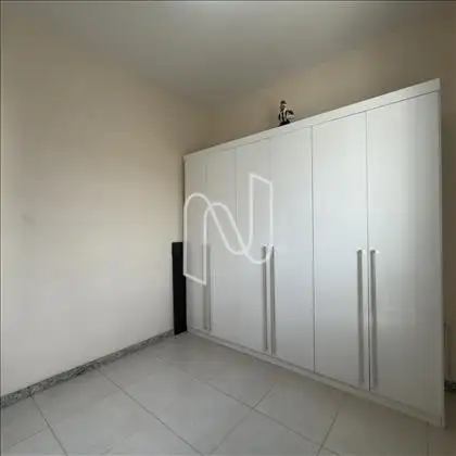 Quarto solteiro, outro ângulo