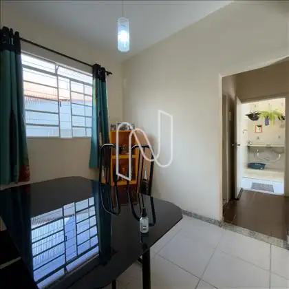 Sala de jantar, outro ângulo