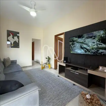 Sala de TV, outro ângulo