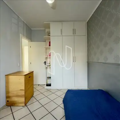 Quarto 1, outro ângulo