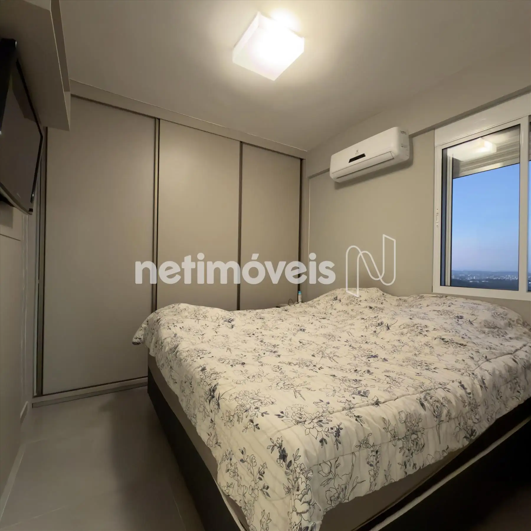 Quarto Casal, outro ângulo