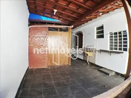 casa fundos 