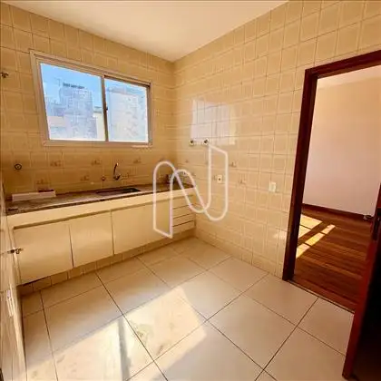 Cozinha com armários