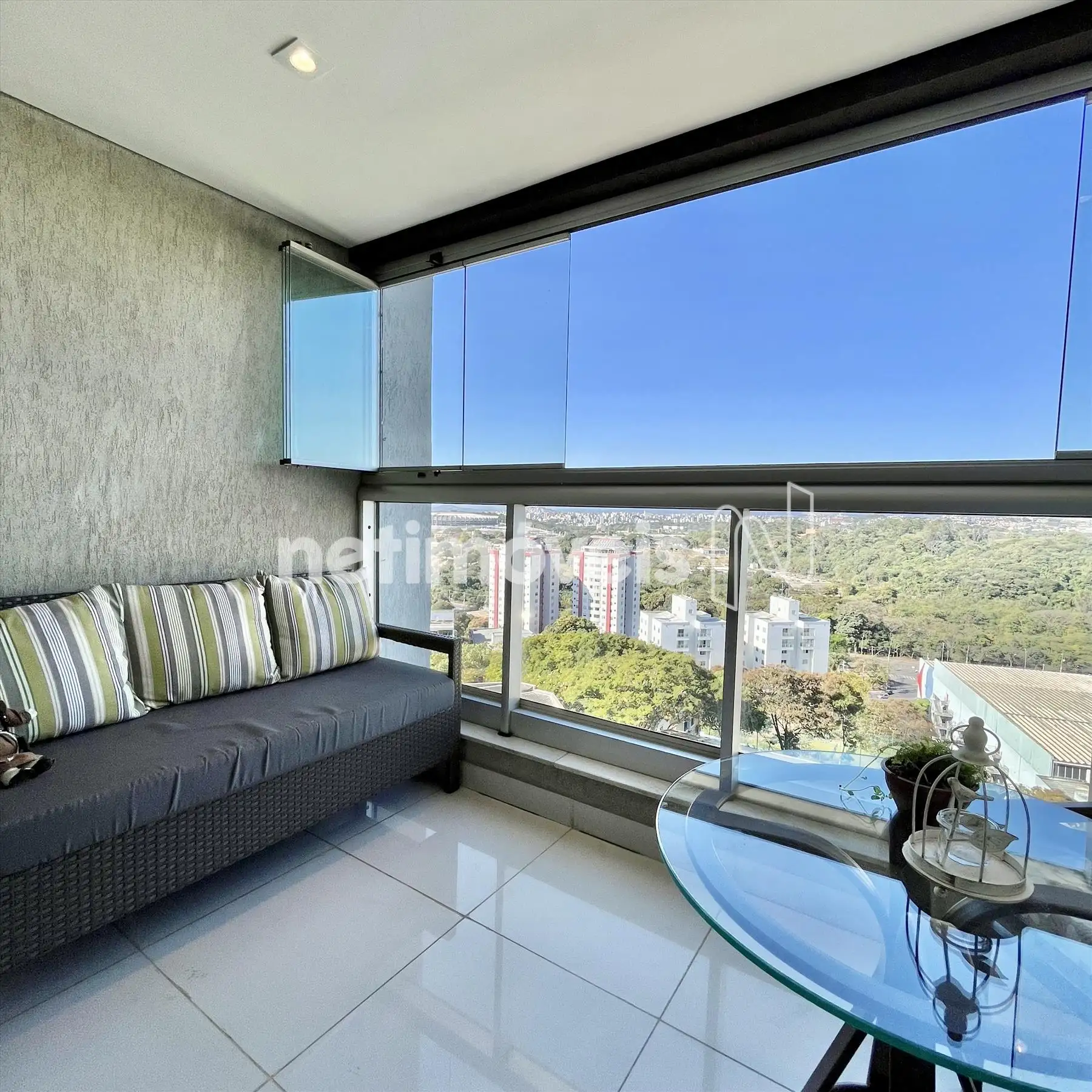 Varanda com vista panorâmica
