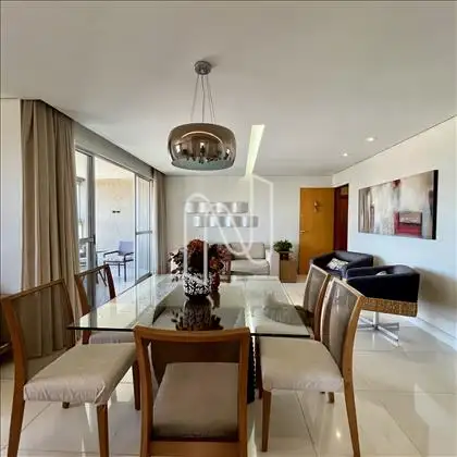 Sala de jantar integrada com sala de estar