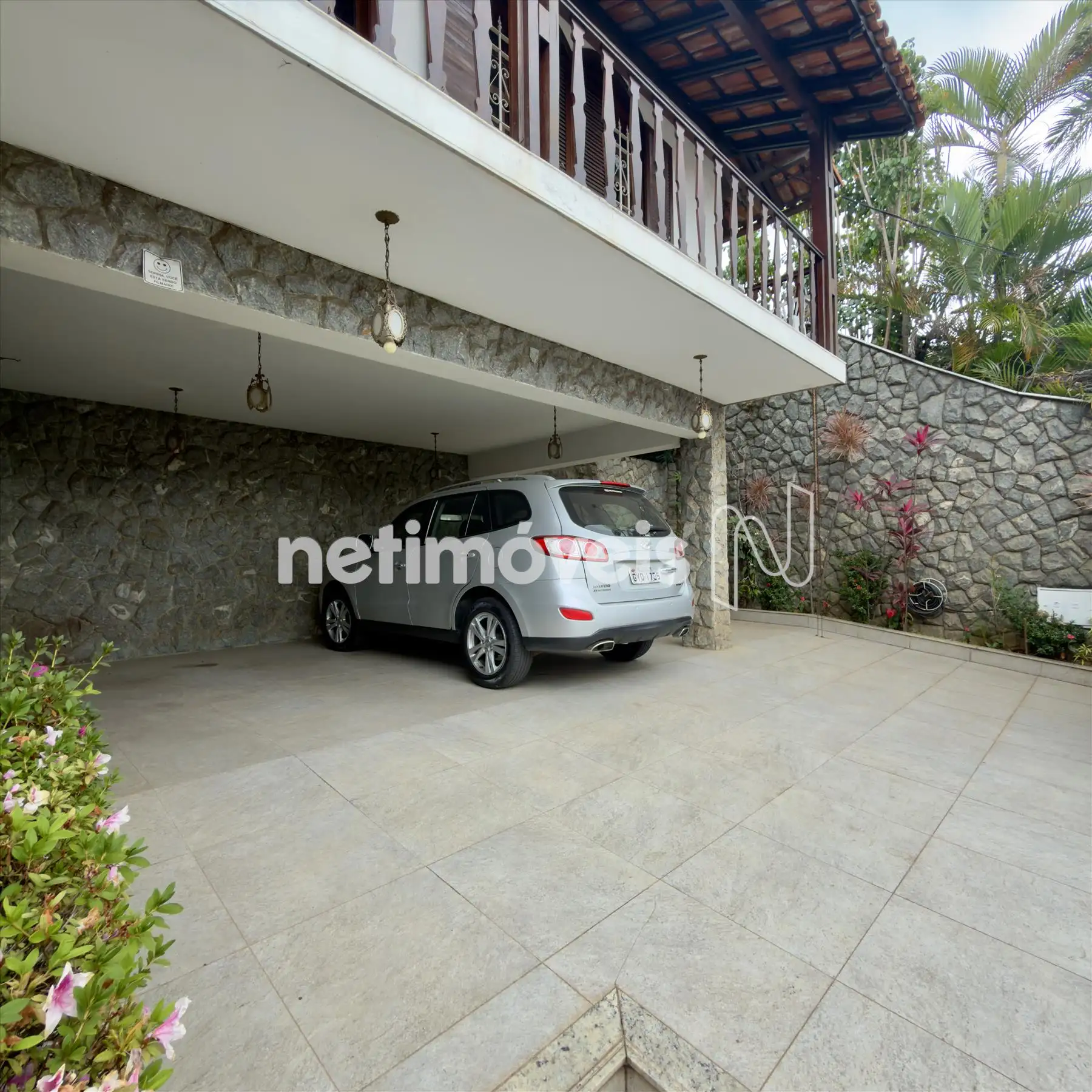 Casa com 4 quartos — Caiçaras, Belo Horizonte