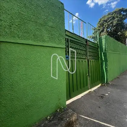 Terreno murado
