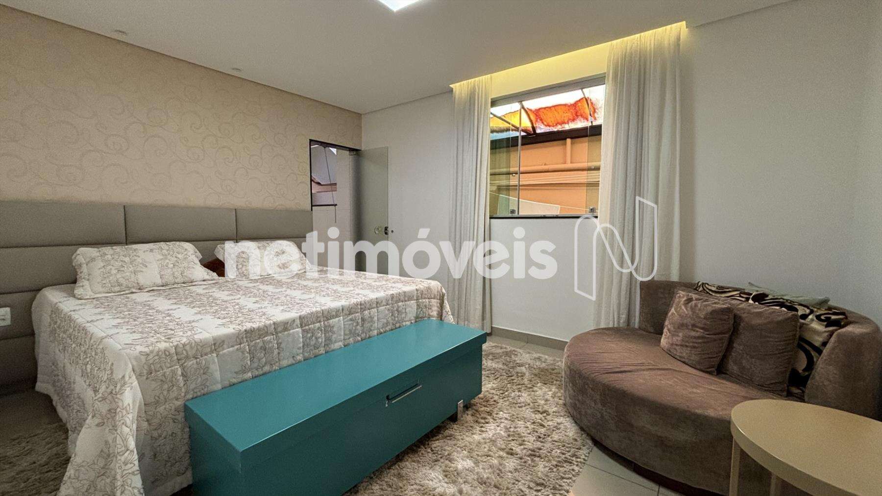 Quarto casal, suíte master.