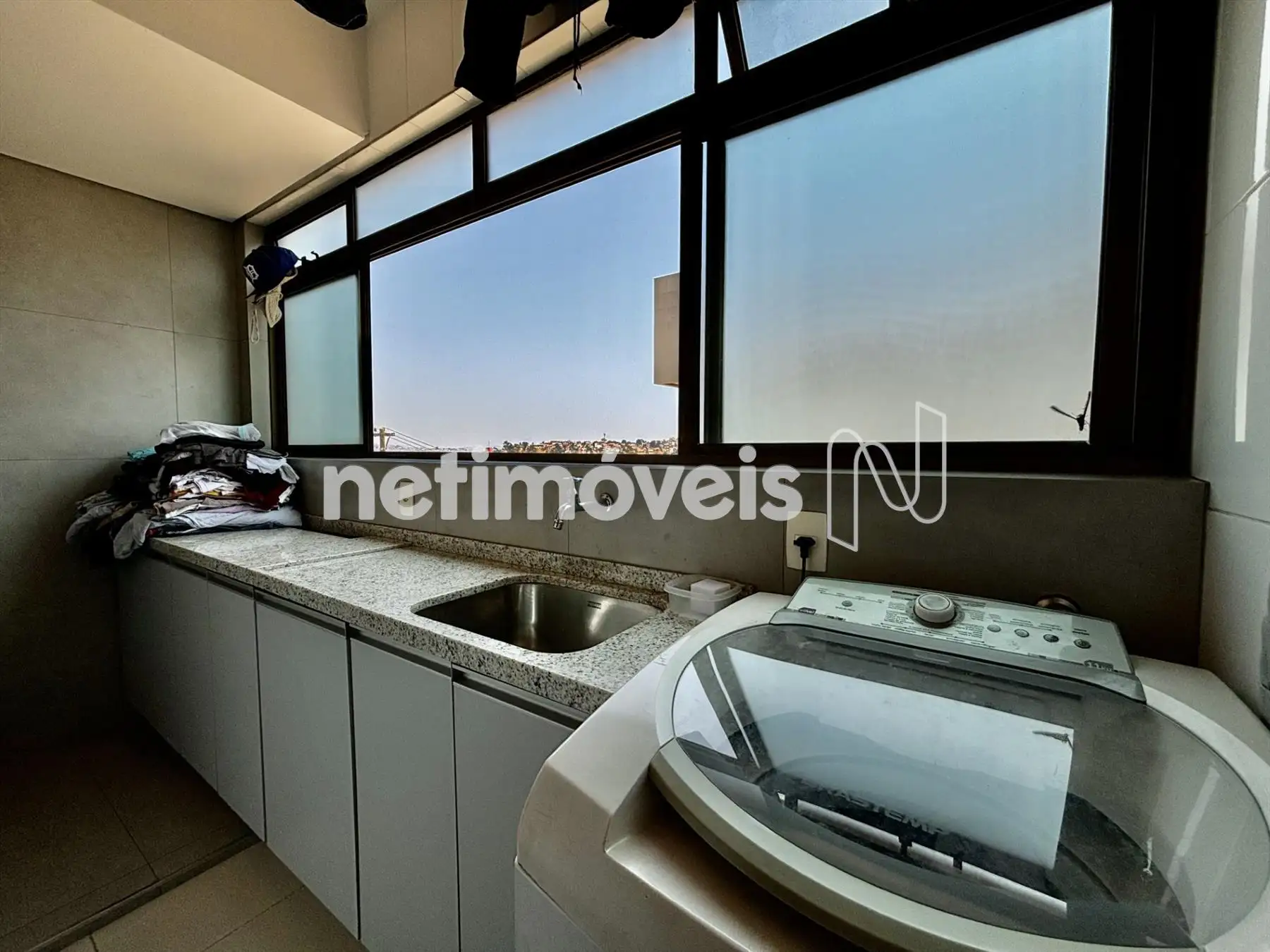 àrea de erviço, outro ângulo