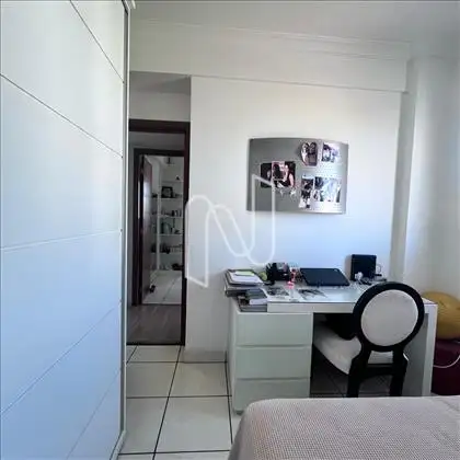 quarto 2 outro angulo