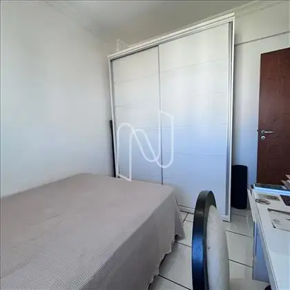 quaro 2 outro angulo