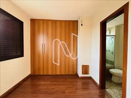 Quarto casal, outro ângulo