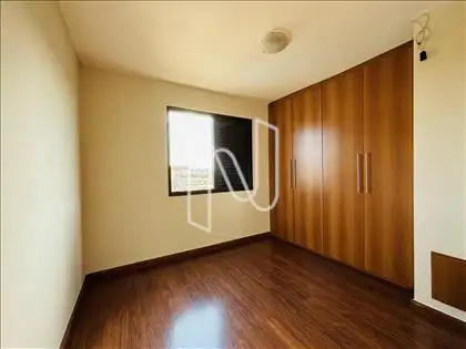 Quarto casal, outro ângulo