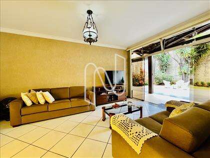 Sala de TV + Jardins