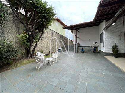 Qintal amplo+ jardins 