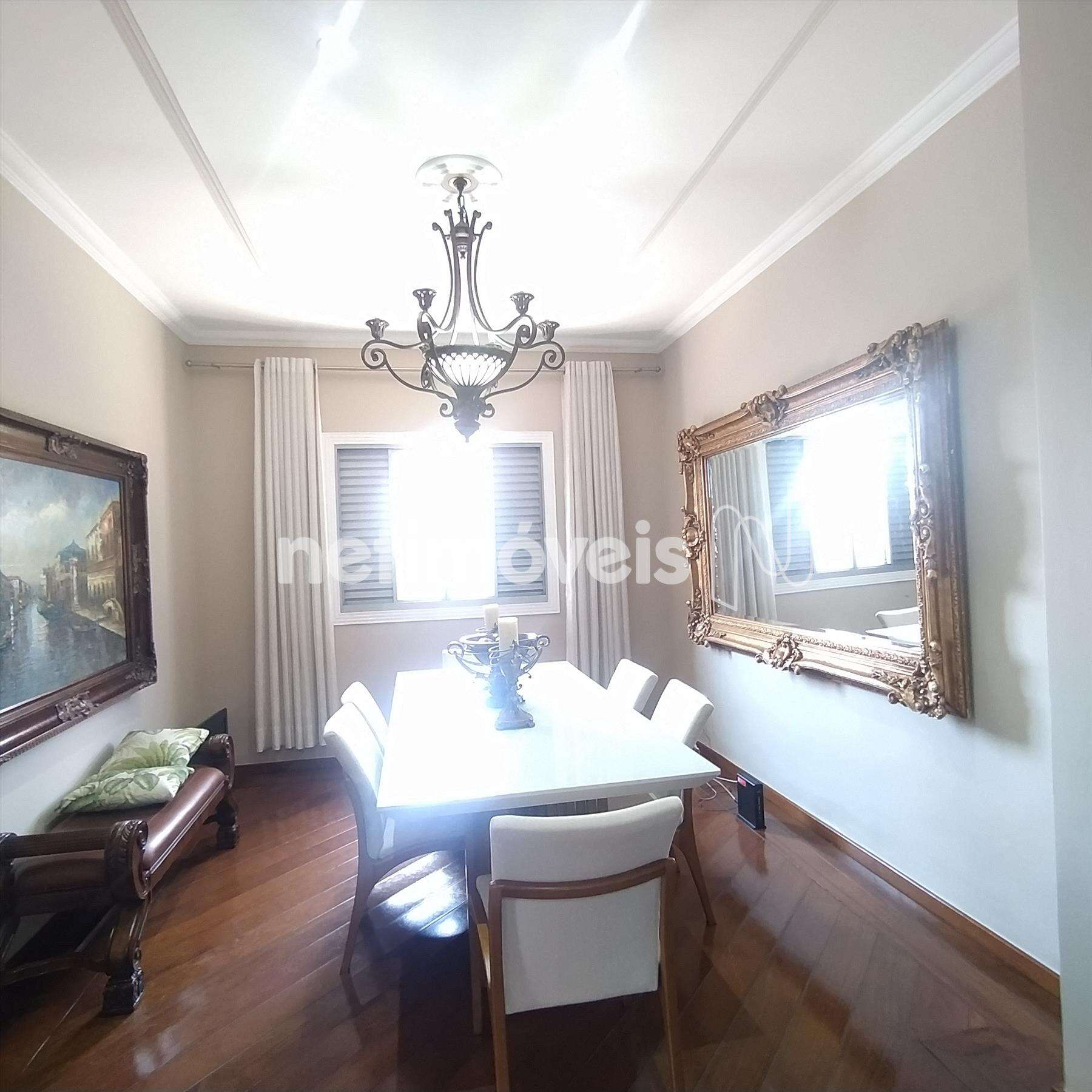 Sala de jantar outro ângulo