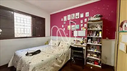 Quarto solteiro, outro ângulo