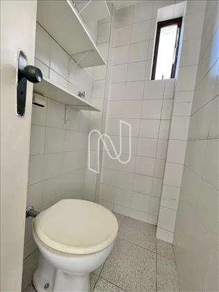 Banheiro de serviço 