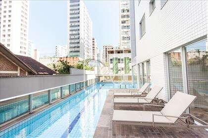 piscina com raia, aquecida