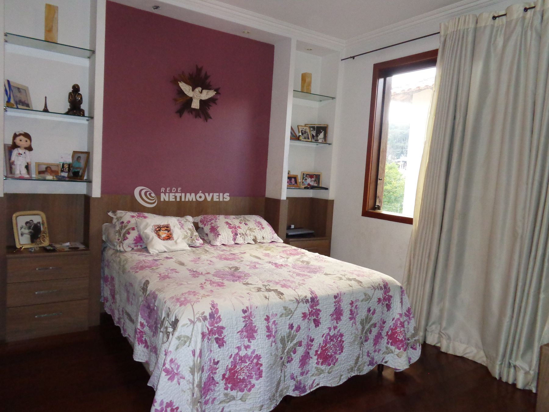 Quarto suíte master.