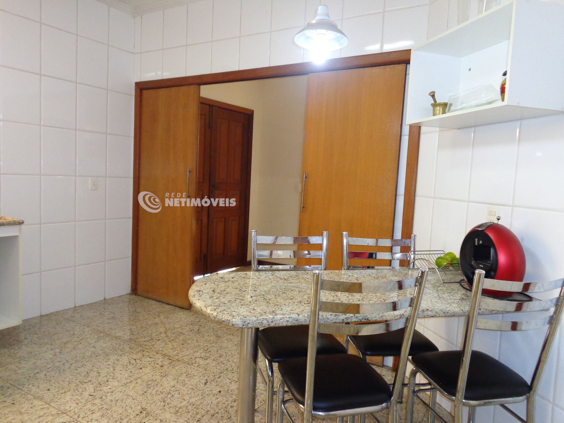 Cozinha outro ângulo.