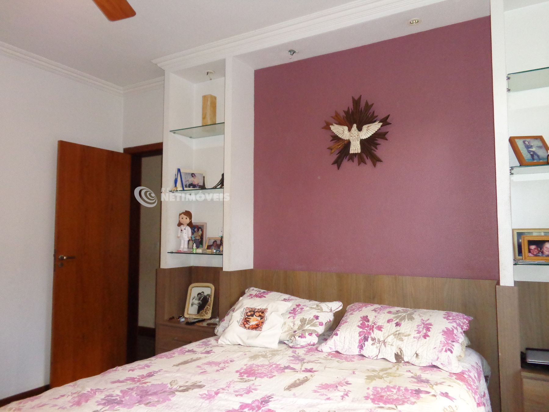 Quarto suíte master outro ângulo.