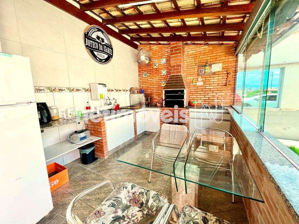 Área de churrasqueira