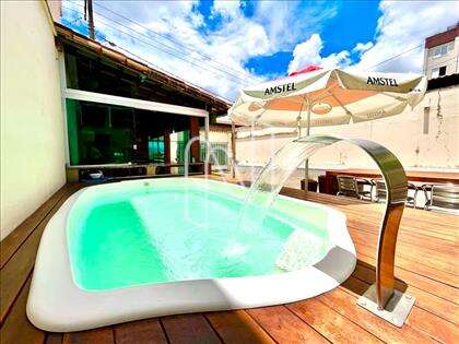Piscina com Deck 