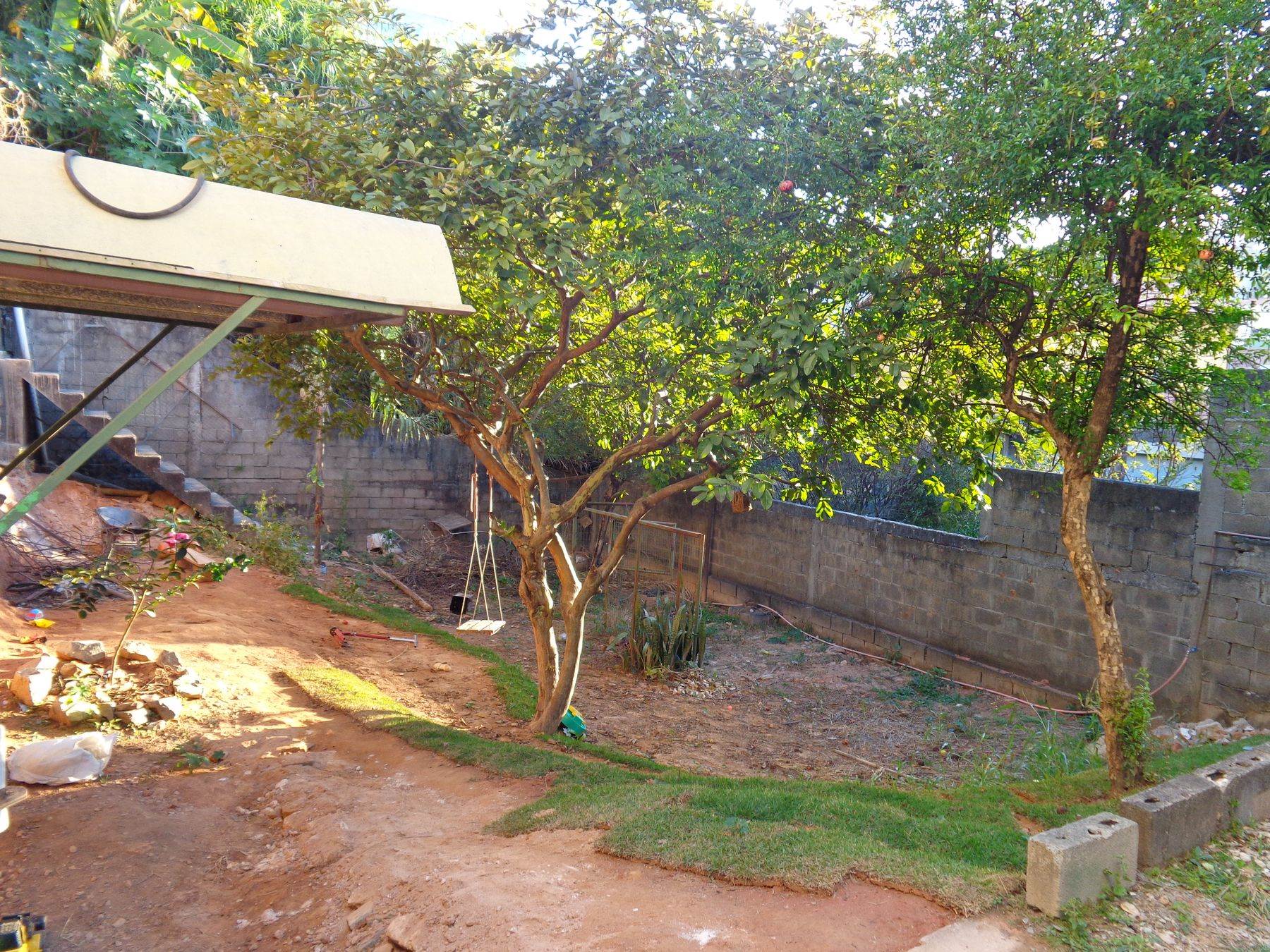  Área verde fundos outro ângulo.