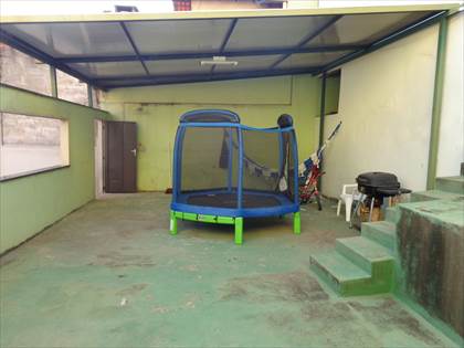   Área externa fundos outro ângulo.