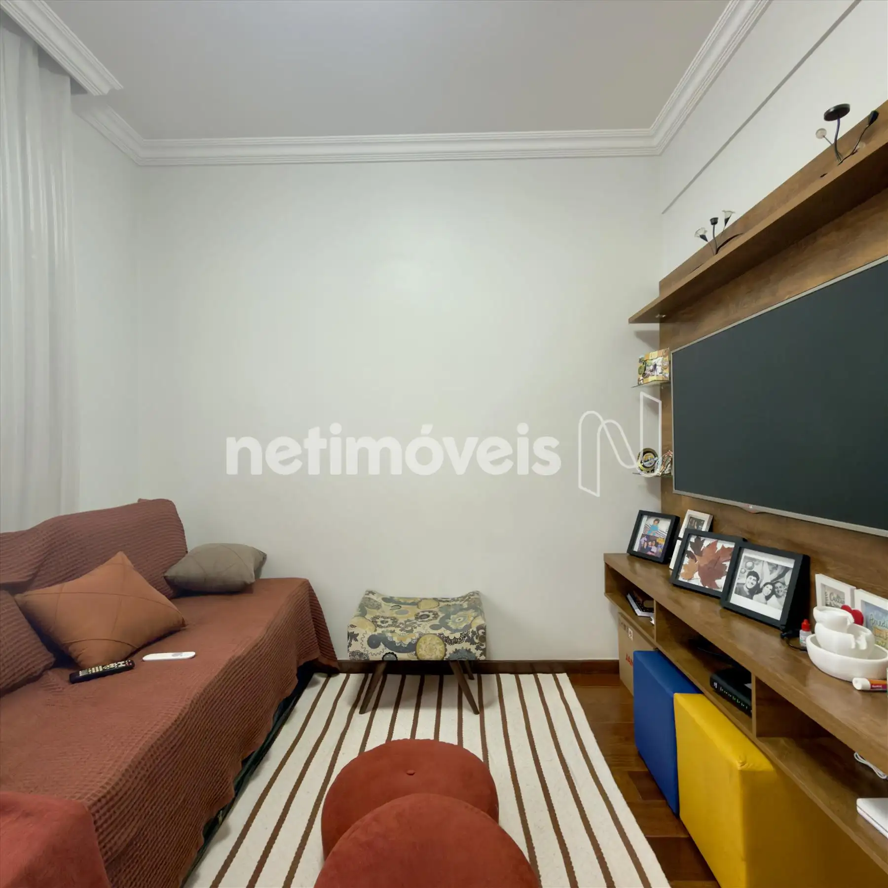 Quarto 4, outro ângulo I Sala de TV