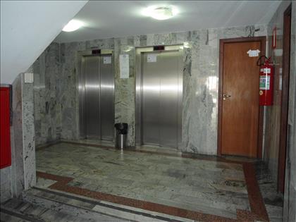 Entrada social do prédio