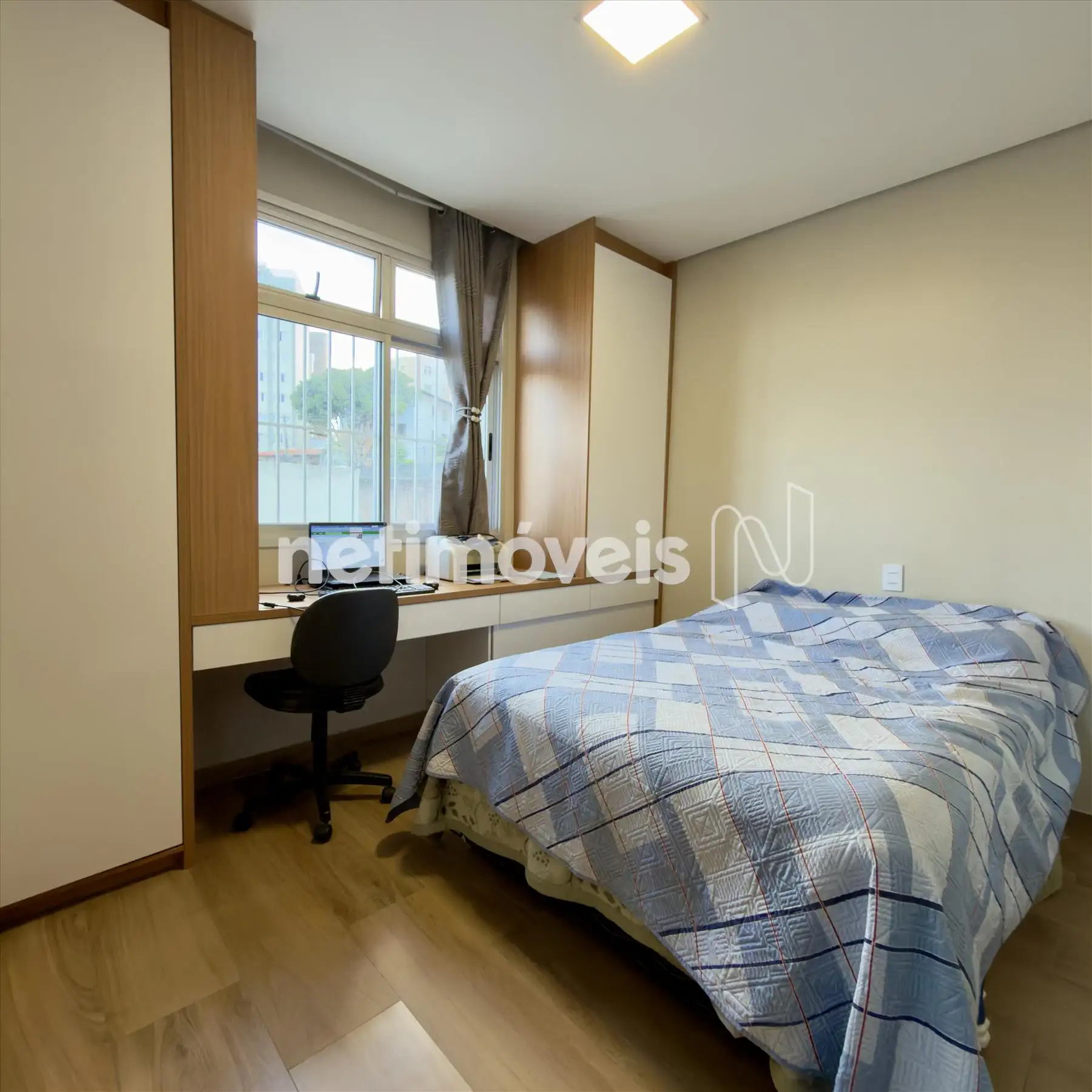 Quarto casal, suite + bancada