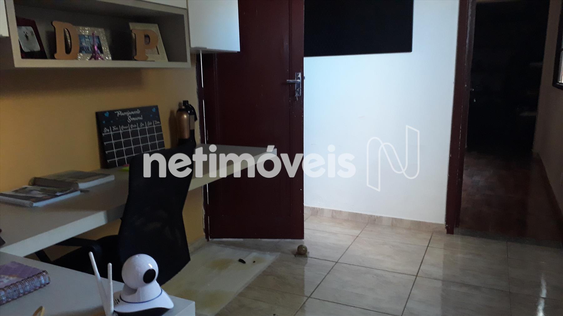 Escritorio outro ângulo