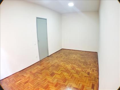 Quarto amplo - outro ângulo