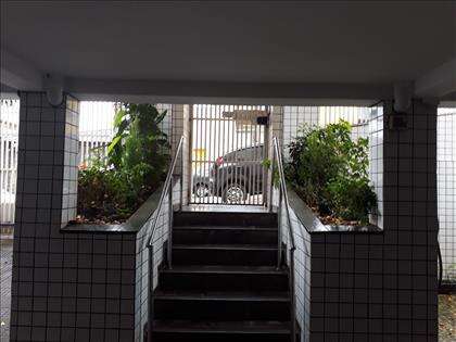 Entrada do prédio outro ângulo
