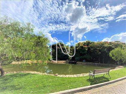 Vista do lago condomínio
