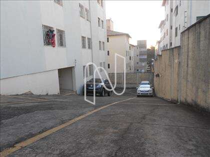 Estacionamento/Garagem